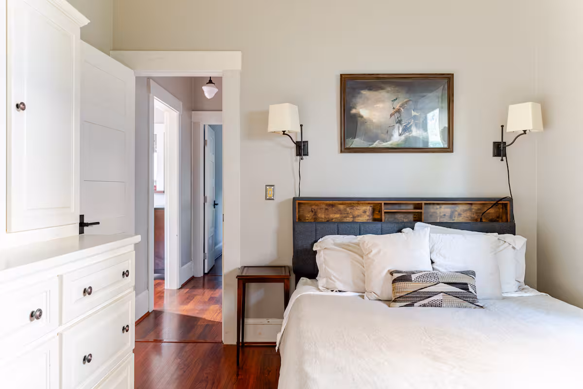 Second queen bedroom with closet space