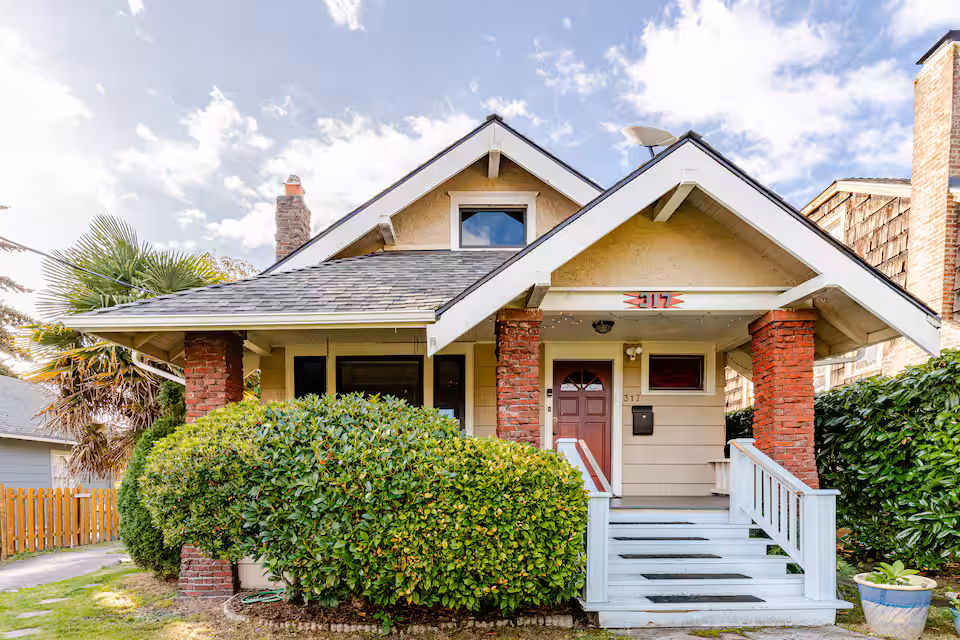 Front of The Seattle Craftsman, a furnished monthly rental near Green Lake in Seattle